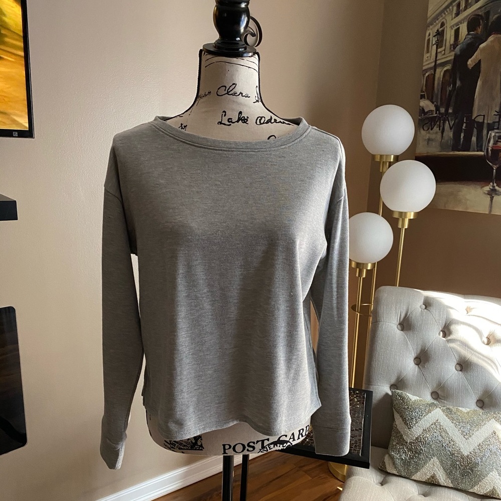 Forever 21 cropped sweatshirt bell sleeves